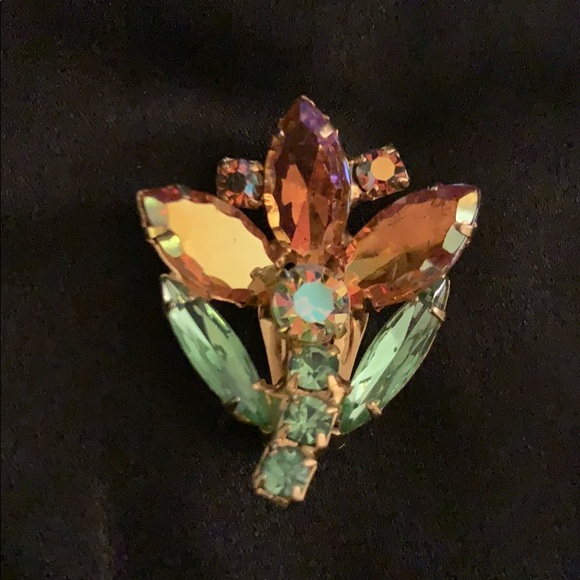 Vintage green, yellow gold flower clip earrings ❣️ - Picture 2 of 4